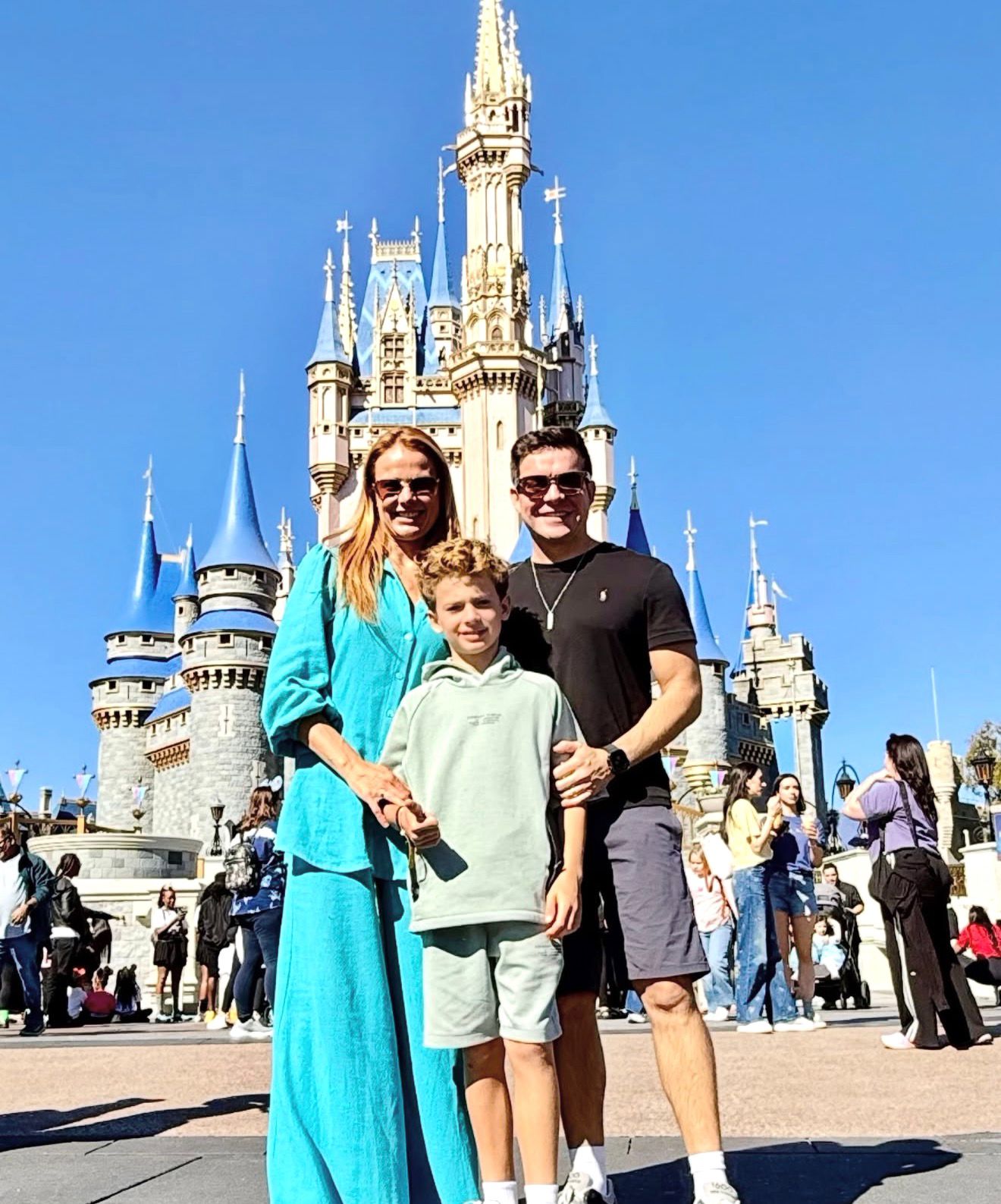 Belutti e Thais Pacholek